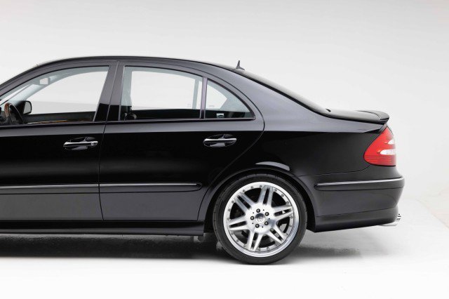 Used 2005 Mercedes-Benz E 500 Sedan image 19