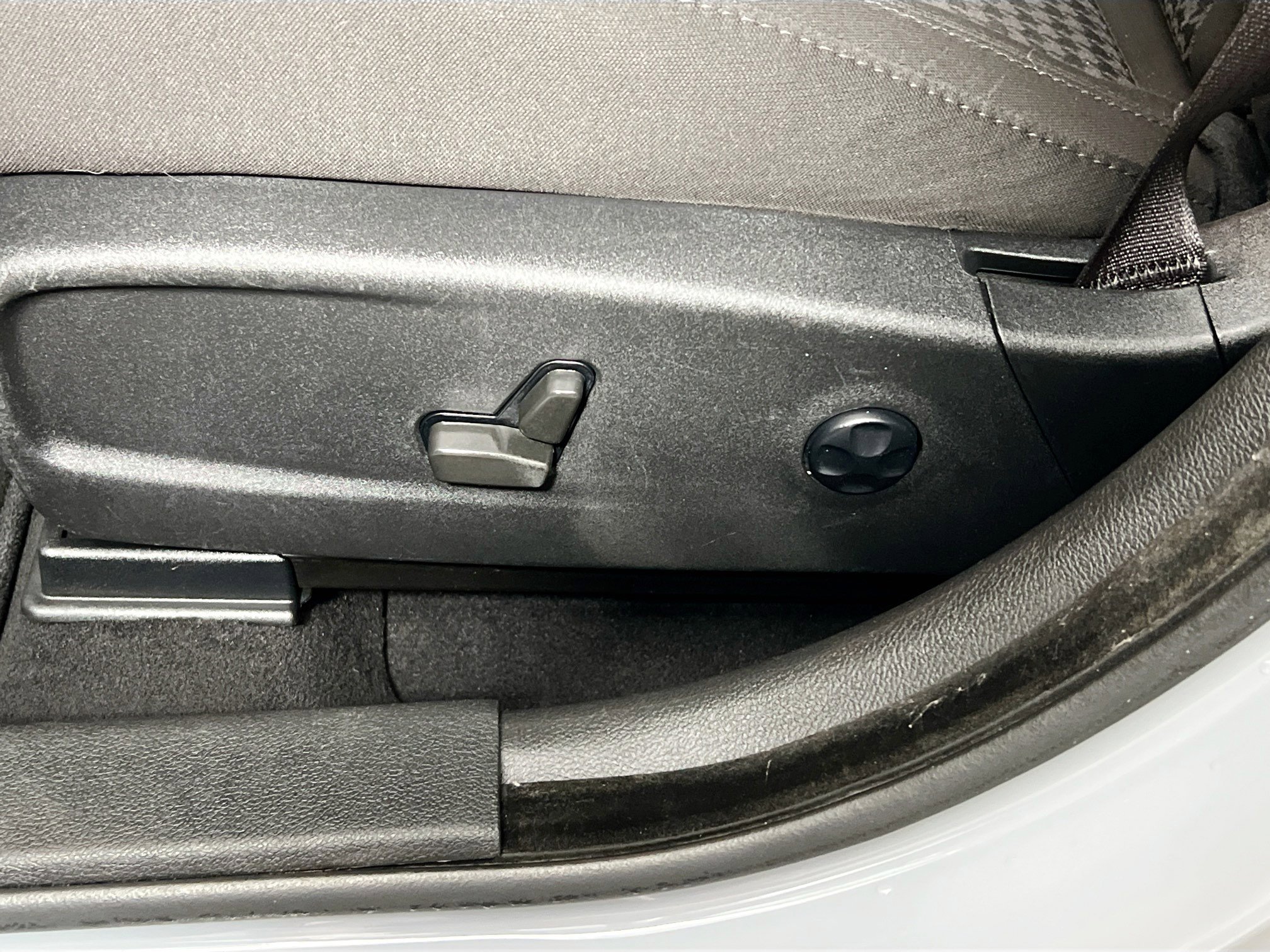 Used 2021 Dodge Charger GT w/ Blacktop Package image 15