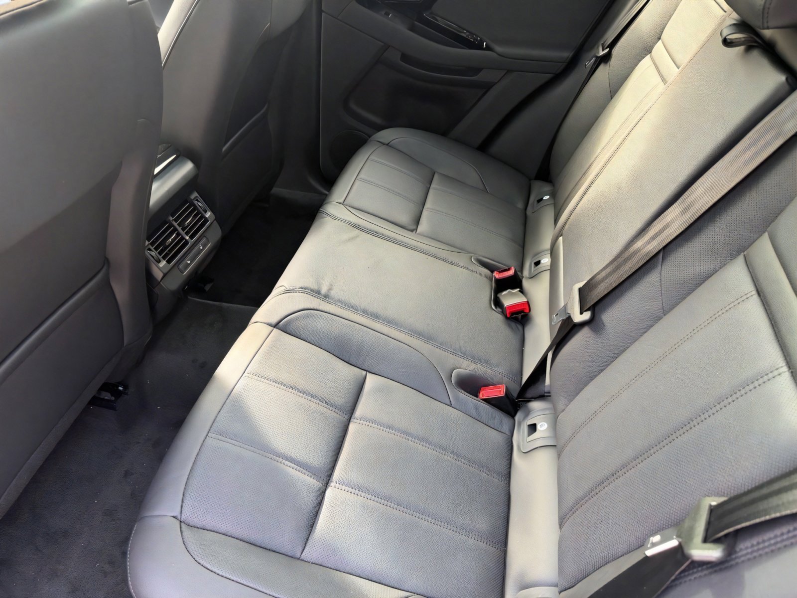 New 2026 Land Rover Range Rover Evoque Dynamic SE image 14