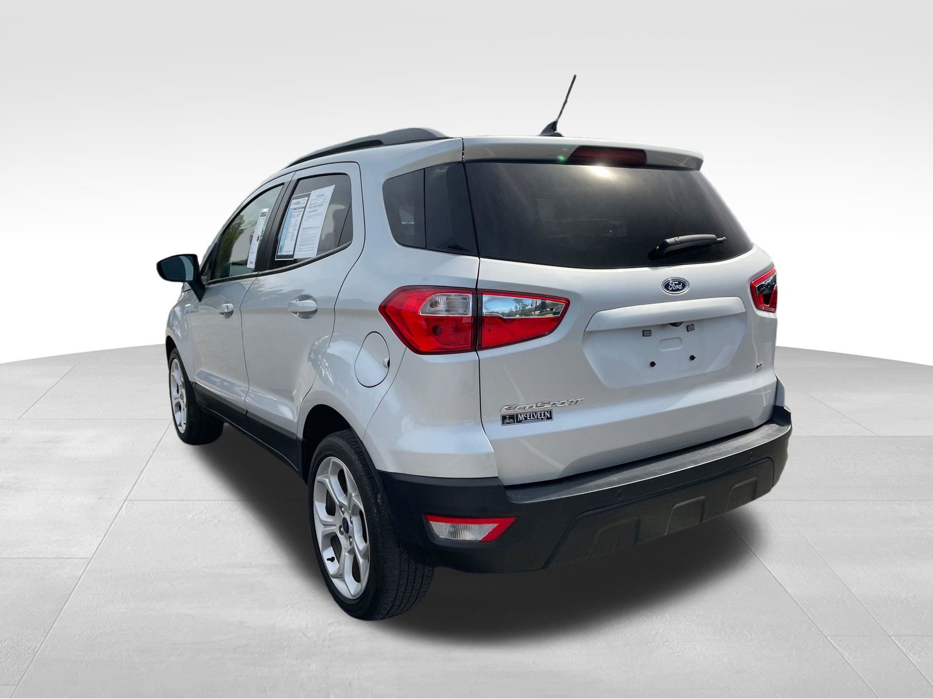 Used 2021 Ford EcoSport SE w/ SE Convenience Package image 8