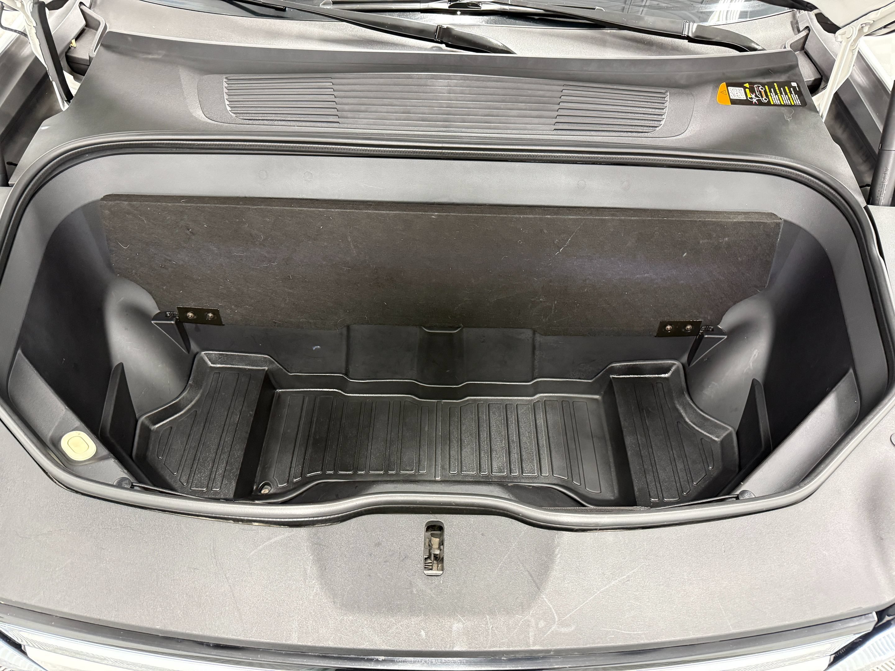 Used 2023 Rivian R1S Launch Edition Quad AWD/4WD image 40