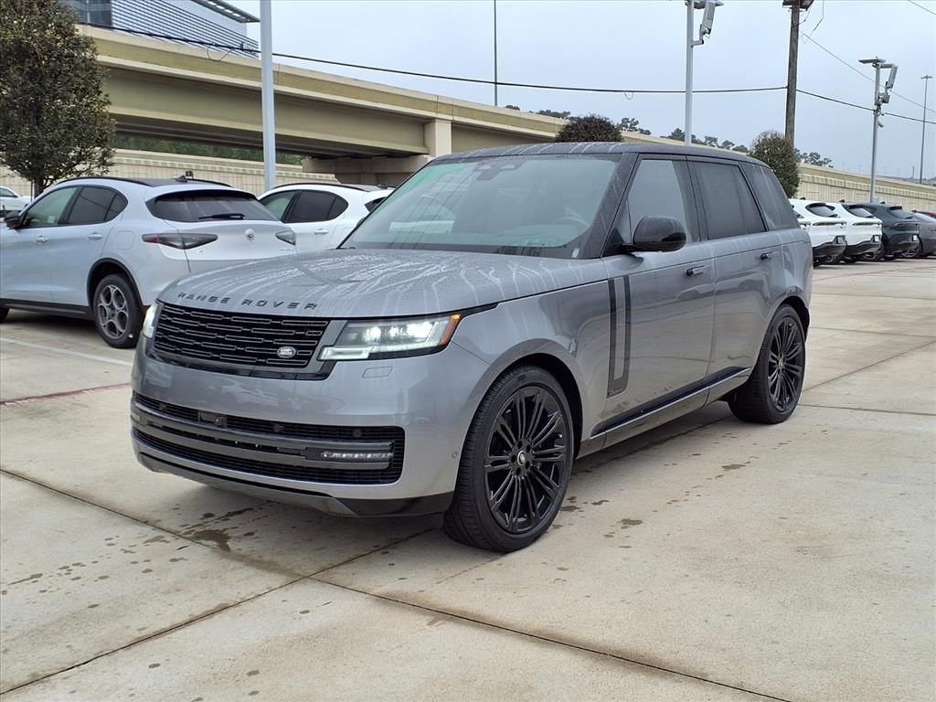 Used 2025 Land Rover Range Rover Autobiography image 2
