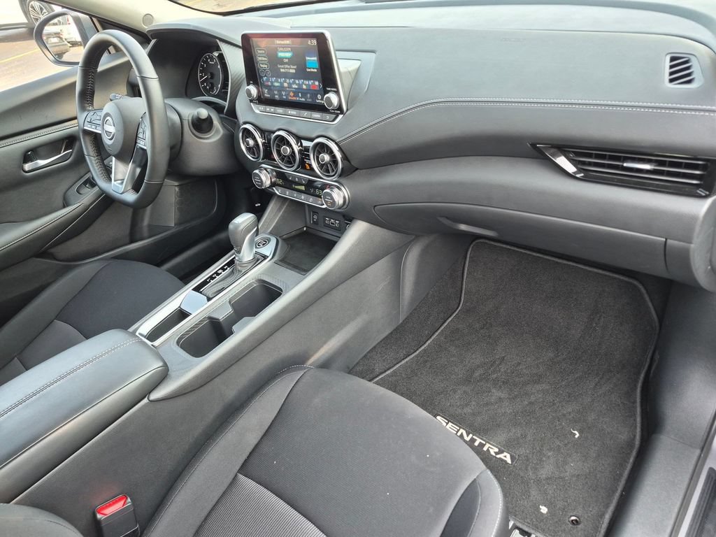 Used 2025 Nissan Sentra SV w/ All-Weather Package FWD image 27