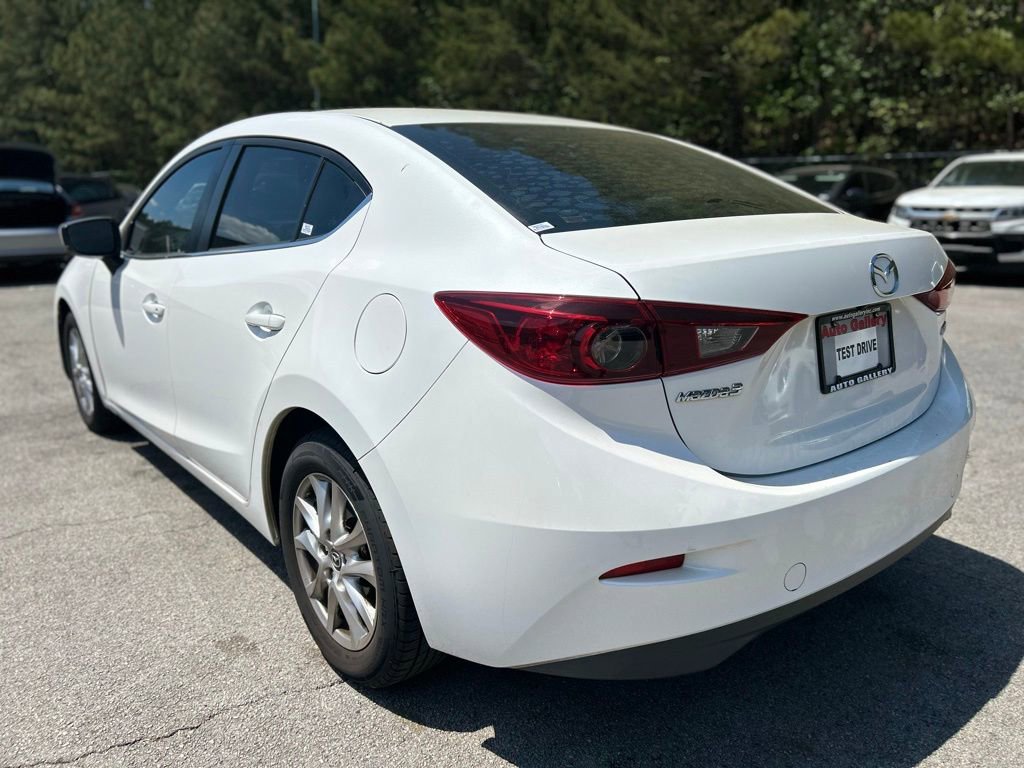 Used 2018 MAZDA MAZDA3 Sport w/ Preferred Equipment Package FWD image 5