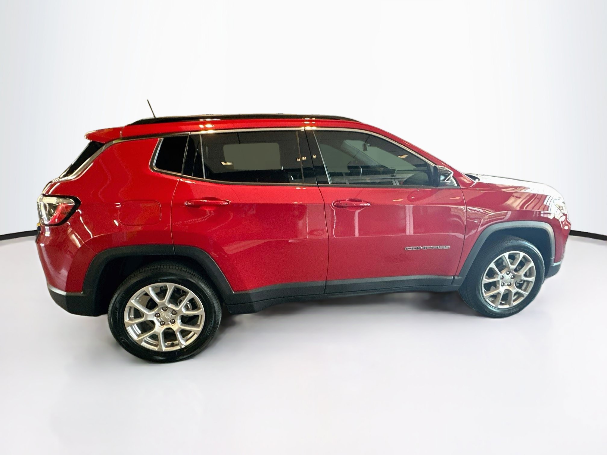Used 2023 Jeep Compass Latitude AWD/4WD image 10