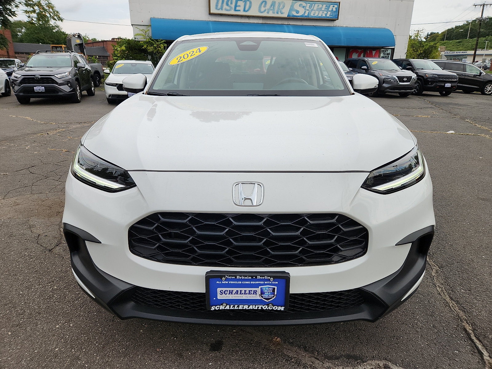 Used 2024 Honda HR-V LX image 2