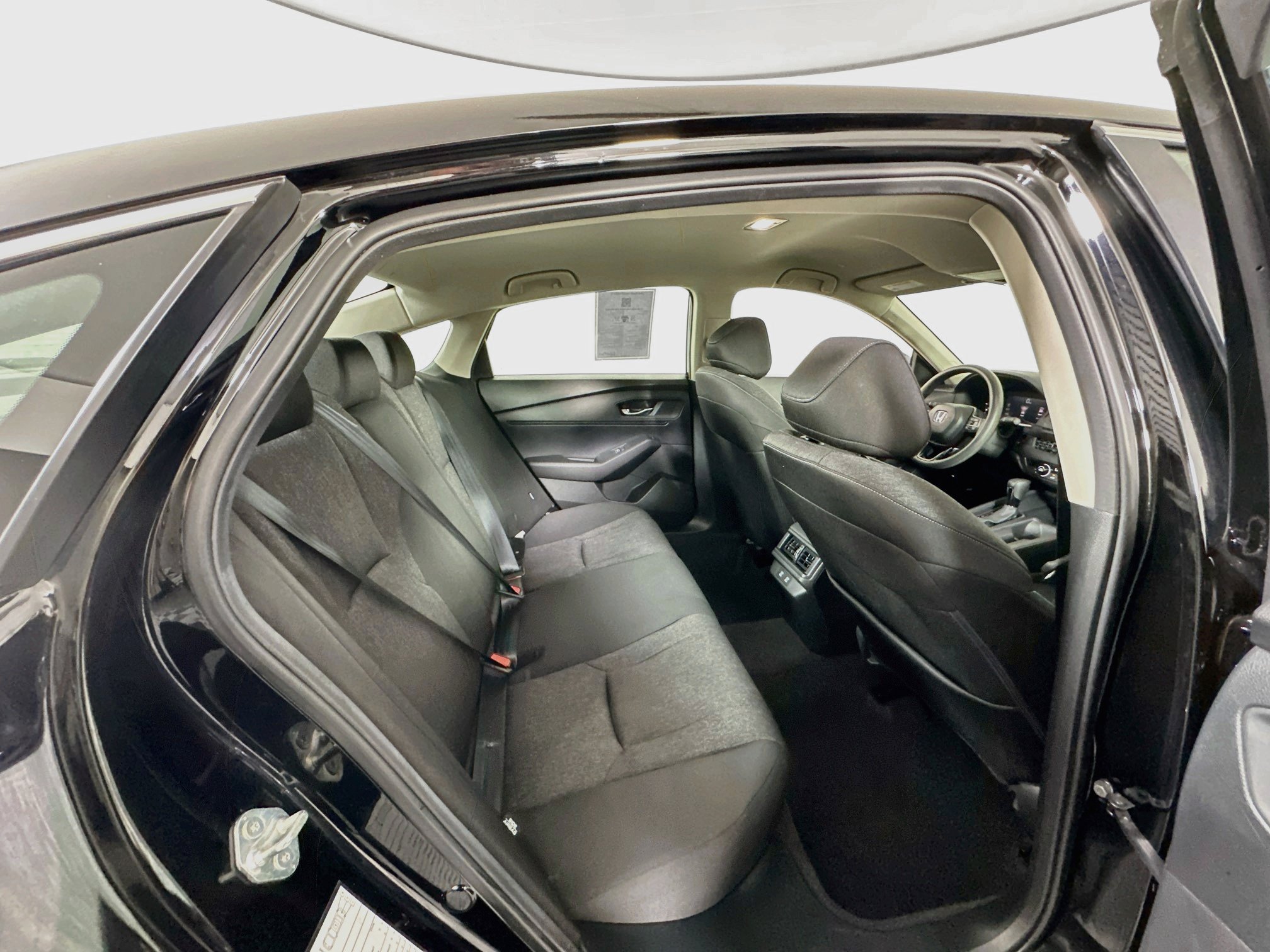 Used 2025 Honda Accord LX image 27