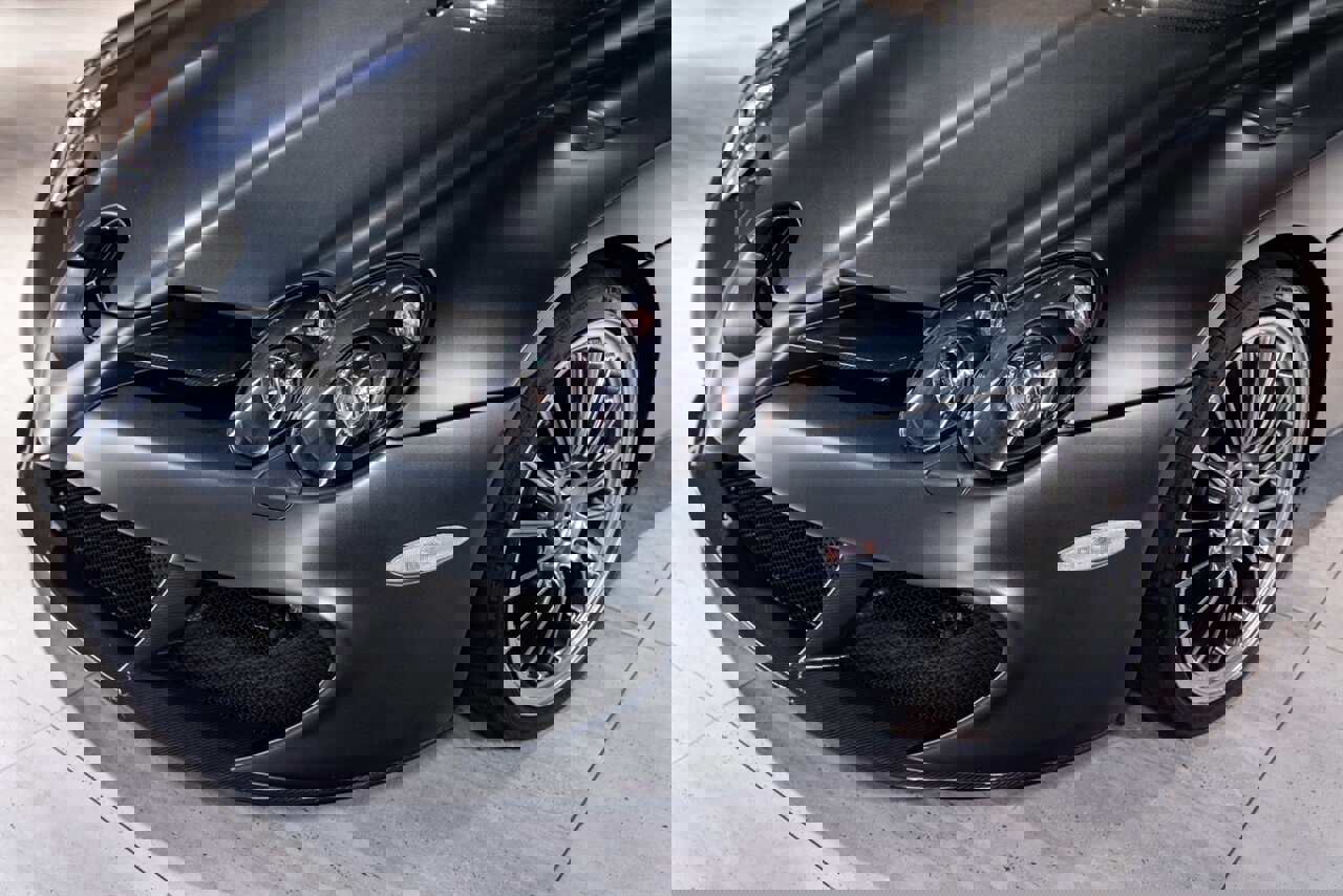 Used 2005 Mercedes-Benz SLR image 24