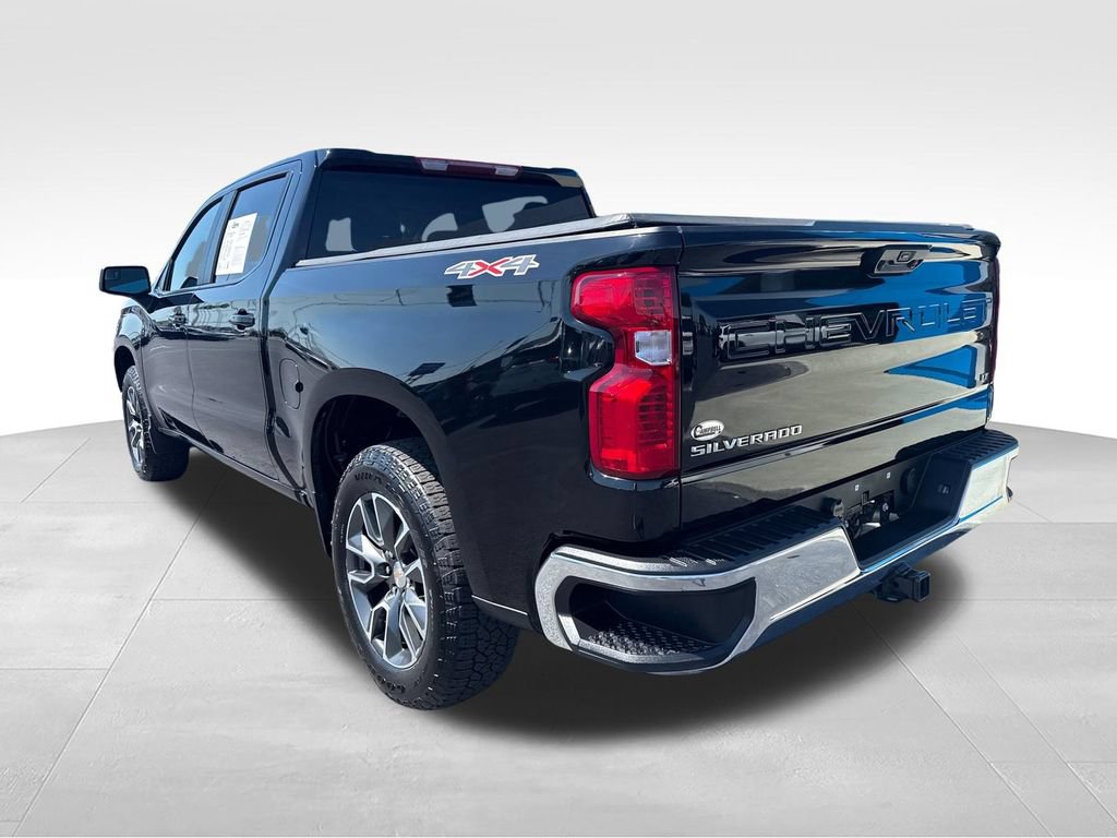 Used 2024 Chevrolet Silverado 1500 LT AWD/4WD image 3