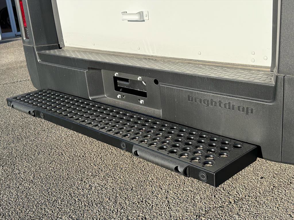 New 2025 Chevrolet Brightdrop 400 w/ Power Door Package image 11