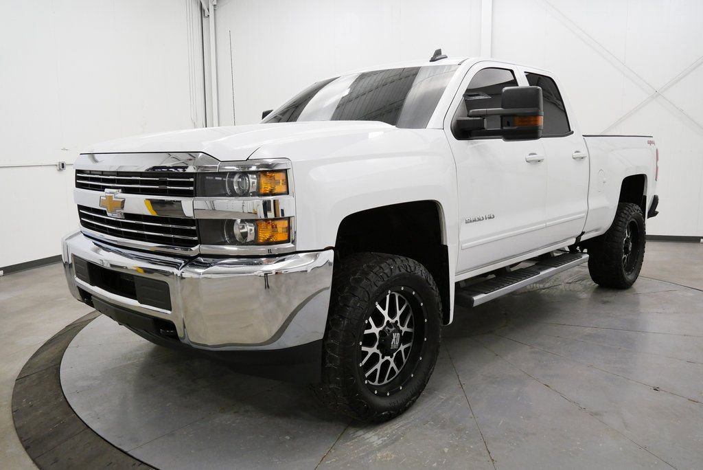 Used 2018 Chevrolet Silverado 2500 LT w/ Snow Plow Prep Package image 3