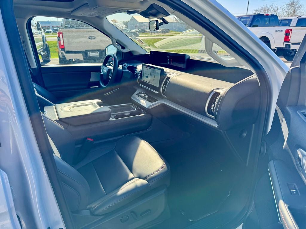 Certified 2025 Ford Expedition Max Active AWD/4WD image 22
