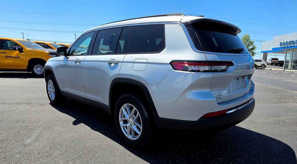 Used 2024 Jeep Grand Cherokee L Laredo AWD/4WD image 4