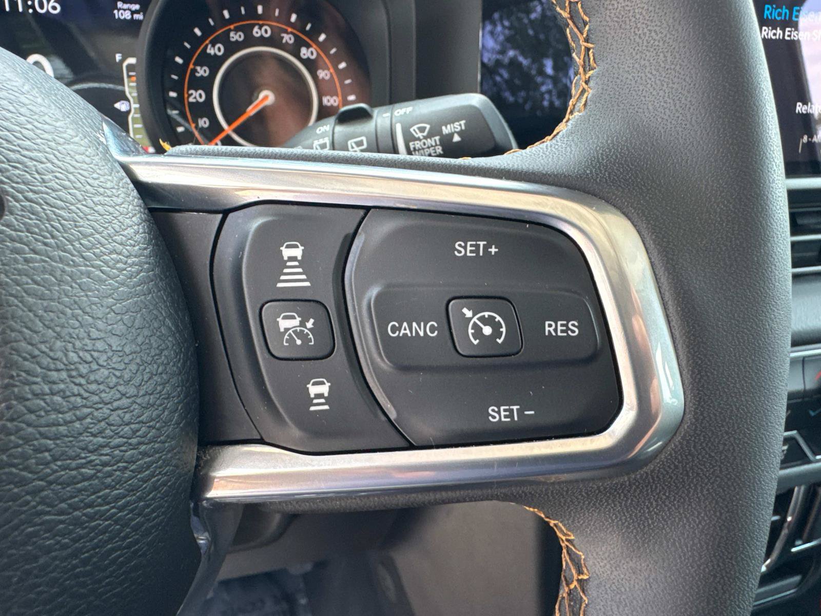 Certified 2024 Jeep Wrangler Unlimited Sahara AWD/4WD image 29