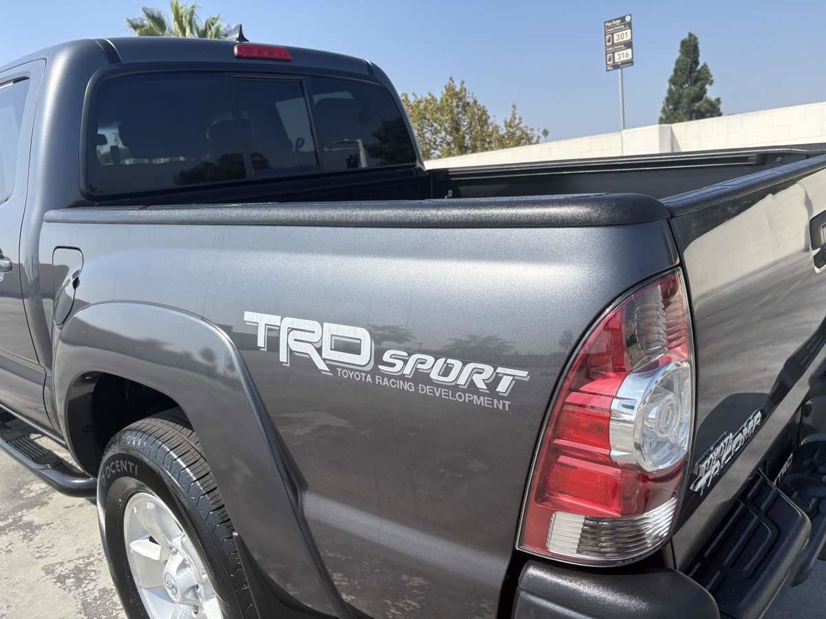 Used 2014 Toyota Tacoma PreRunner image 10