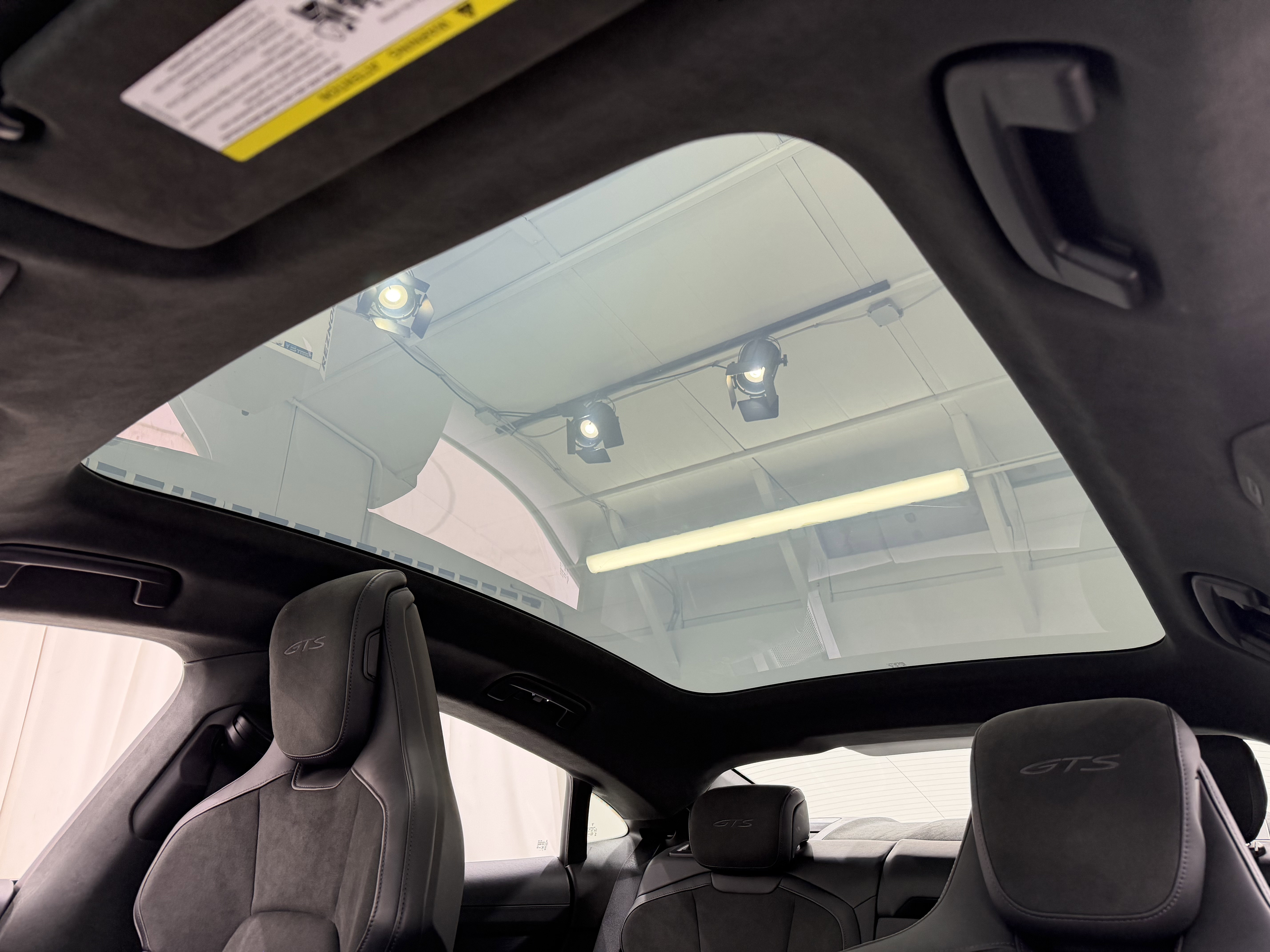 Certified 2024 Porsche Taycan GTS image 34