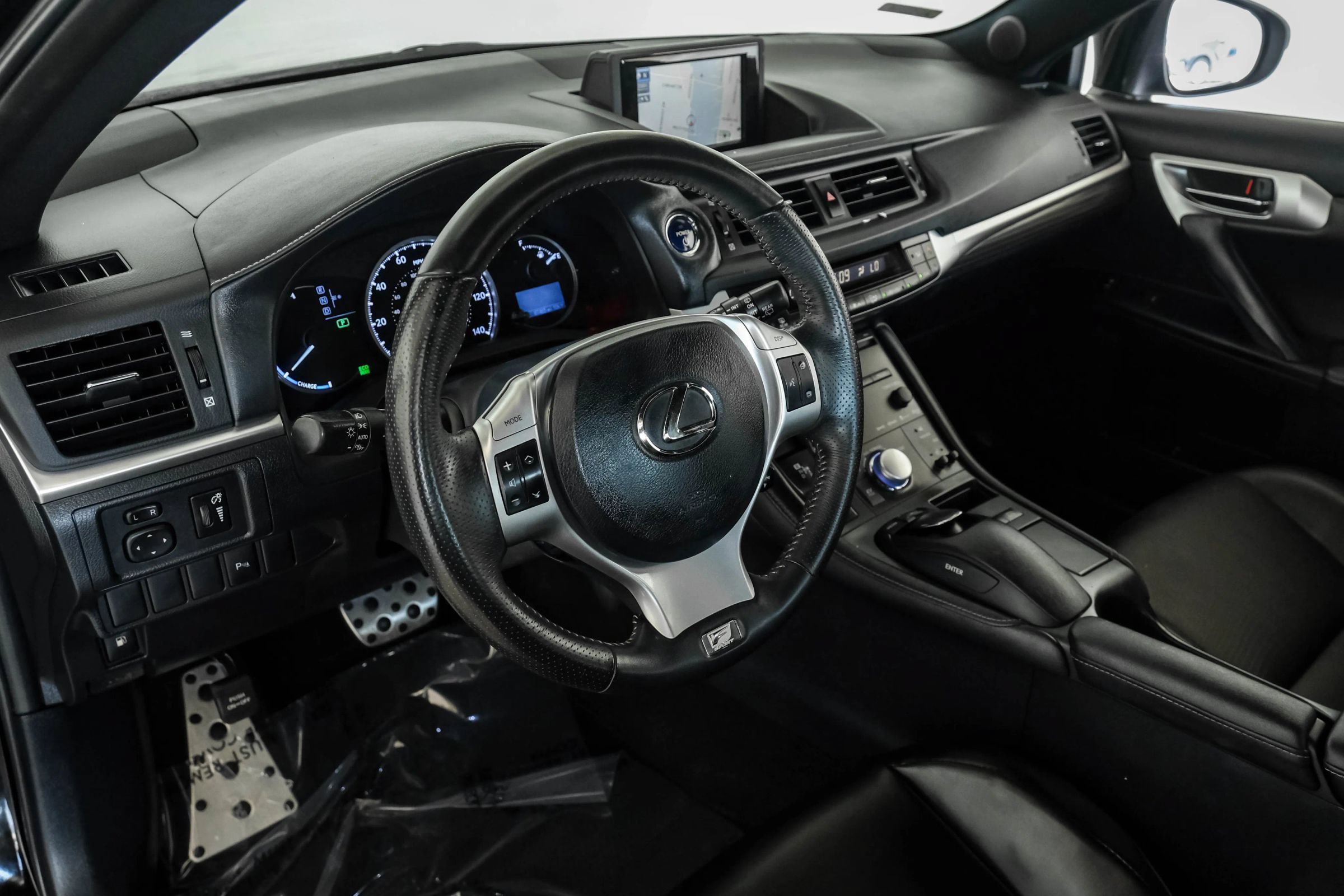Used 2013 Lexus CT 200h w/ F Sport Pkg w/Nuluxe Trim FWD image 2