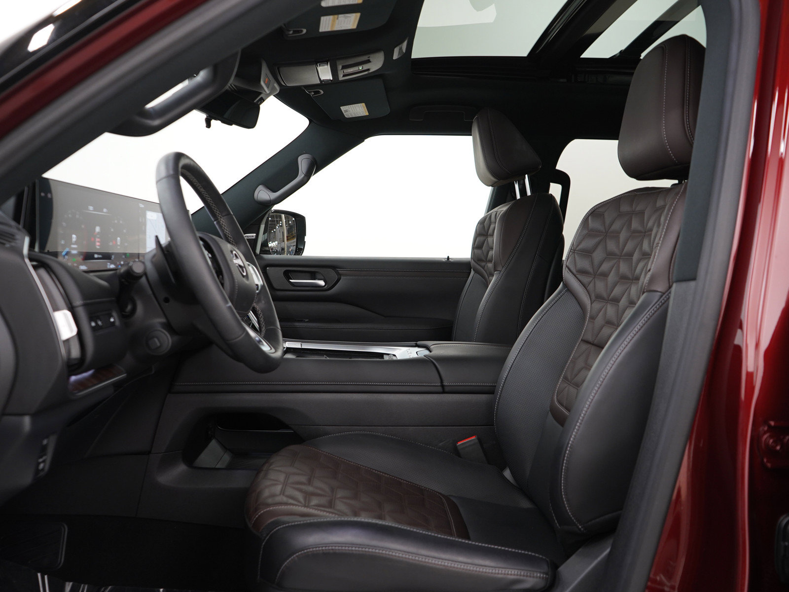Certified 2025 Nissan Armada Platinum Reserve AWD/4WD image 27