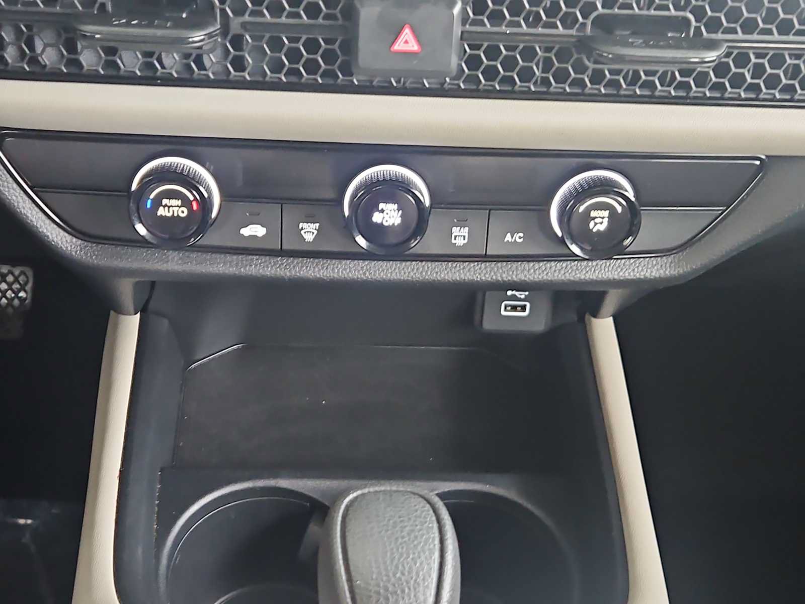 Certified 2024 Honda HR-V LX image 16