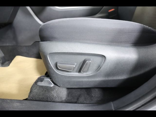 Used 2024 Toyota Highlander LE image 20