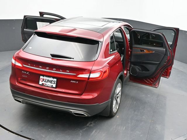 Used 2016 Lincoln MKX Reserve w/ Driver Assistance Package image 44