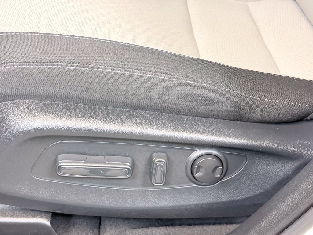 Used 2026 Honda CR-V EX image 12