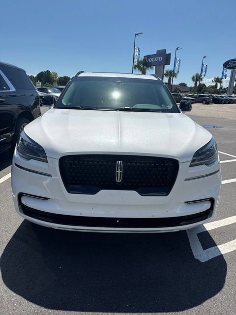 Used 2024 Lincoln Aviator Reserve w/ Jet Package RWD image 2
