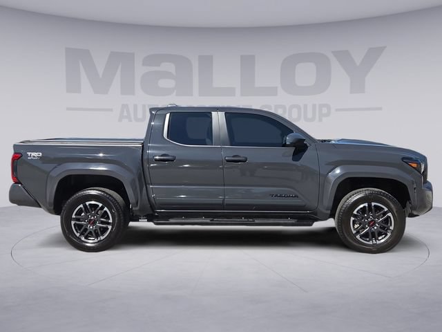 Used 2025 Toyota Tacoma TRD Sport AWD/4WD image 6
