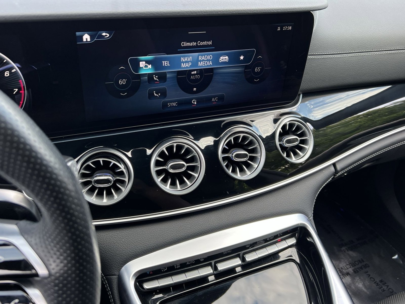 Used 2024 Mercedes-Benz AMG GT 43 image 26