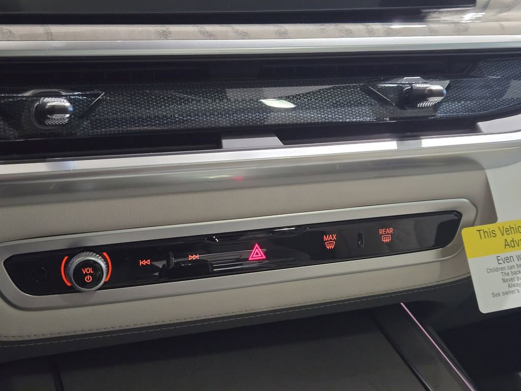 New 2026 BMW ALPINA XB7 image 22