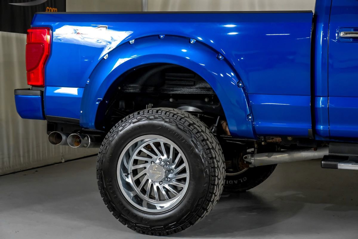 Used 2022 Ford F250 Lariat w/ Chrome Package image 6