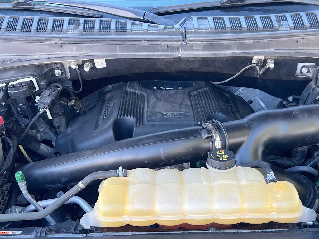 Used 2018 Ford Expedition Limited w/ Equipment Group 301A AWD/4WD image 34