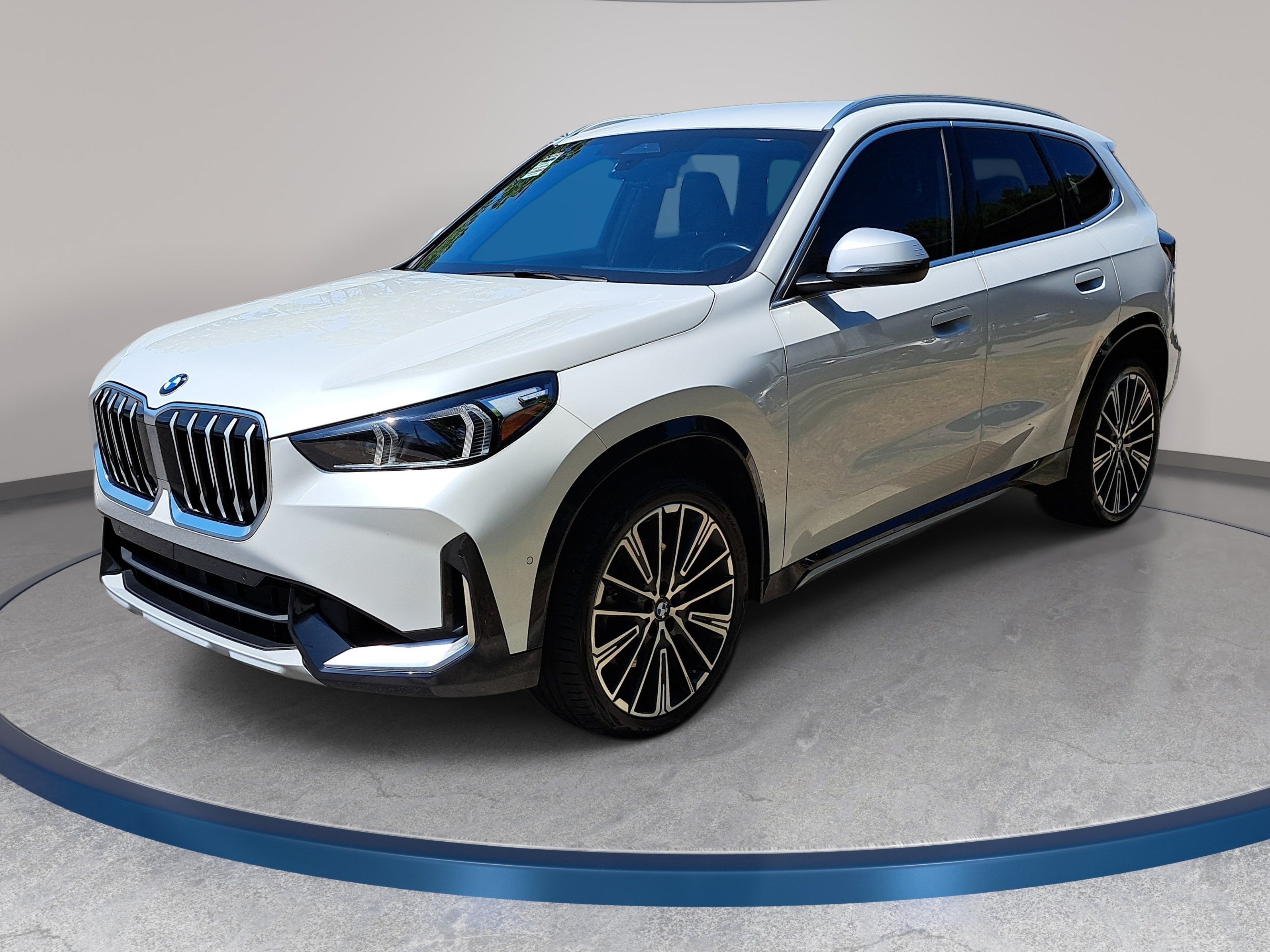 Certified 2023 BMW X1 xDrive28i w/ Convenience Package AWD/4WD image 1
