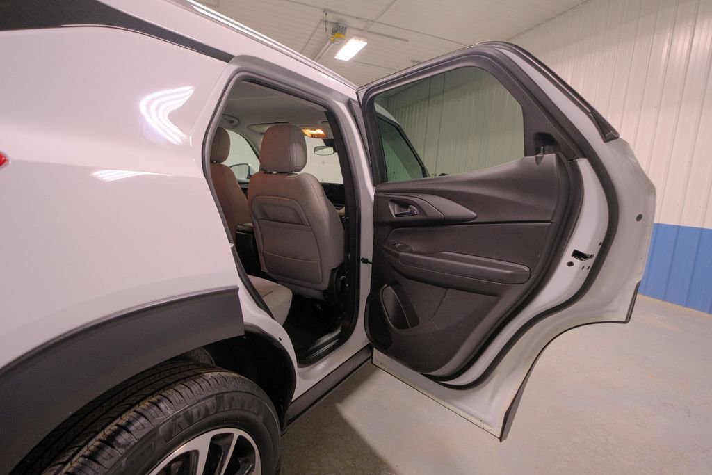 Used 2025 Chevrolet TrailBlazer LT image 17