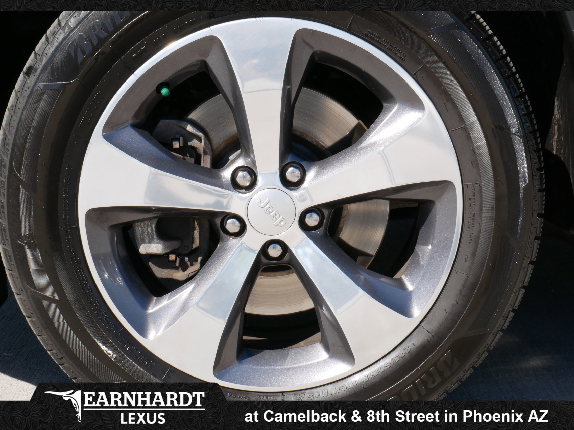 Used 2020 Jeep Cherokee Limited image 19