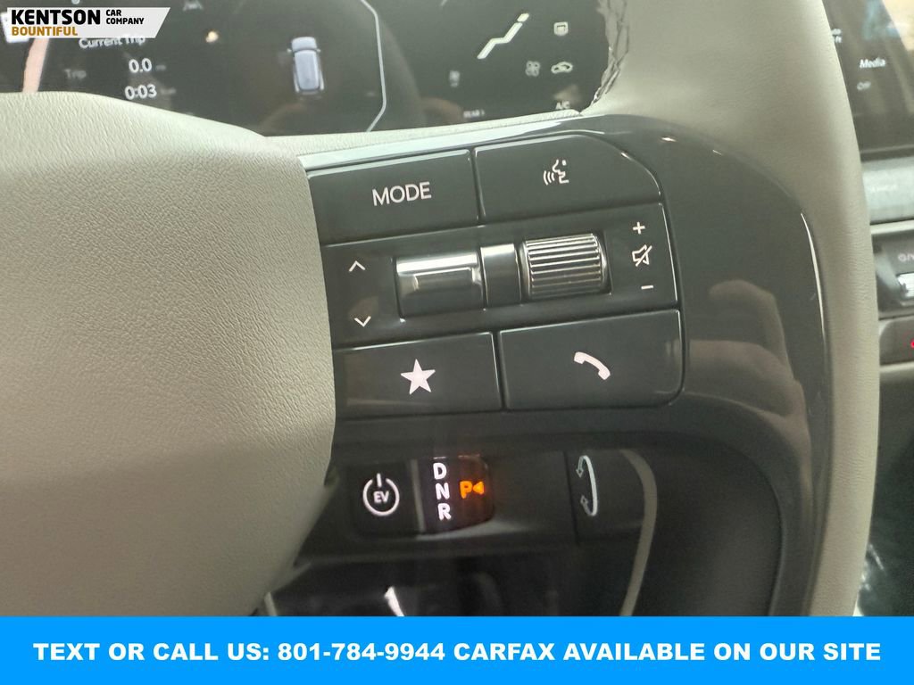 Used 2025 Kia EV9 Wind image 18