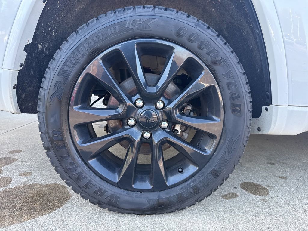 Used 2018 Jeep Grand Cherokee Altitude image 25