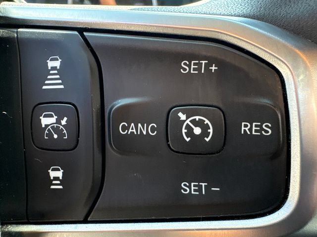 Used 2025 RAM 2500 Big Horn AWD/4WD image 27