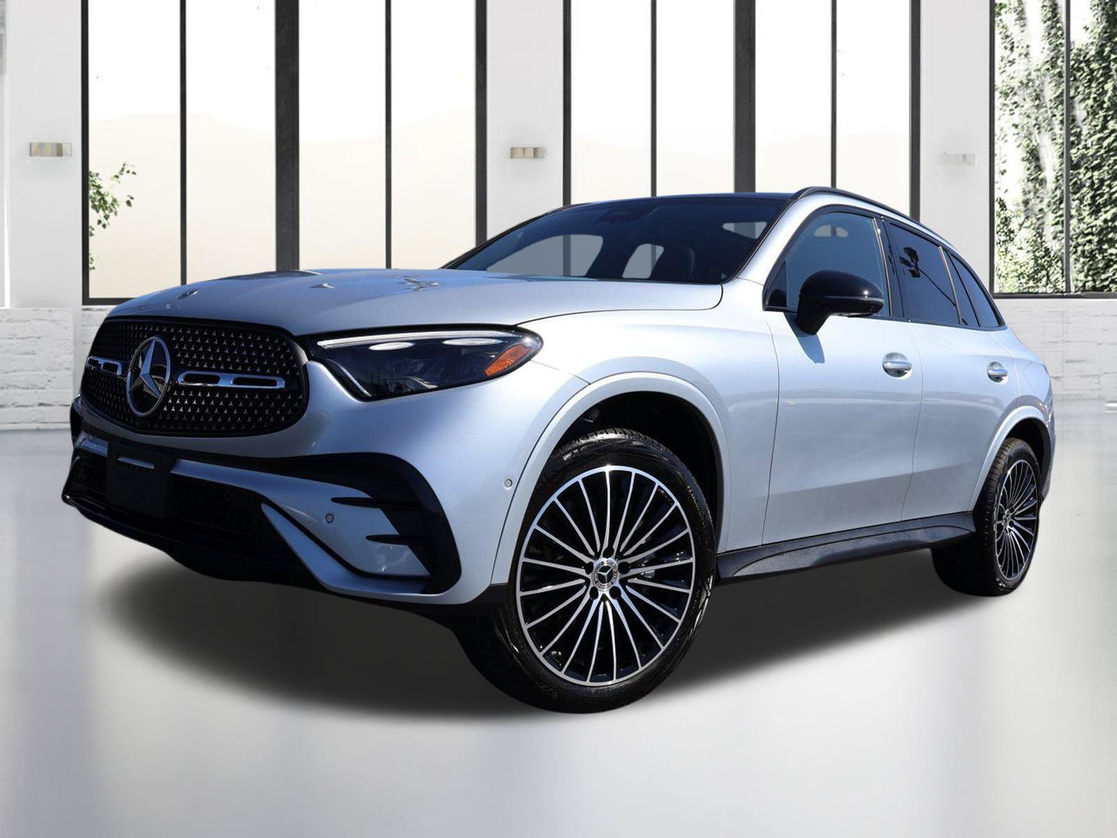 Certified 2024 Mercedes-Benz GLC 300 4MATIC image 2