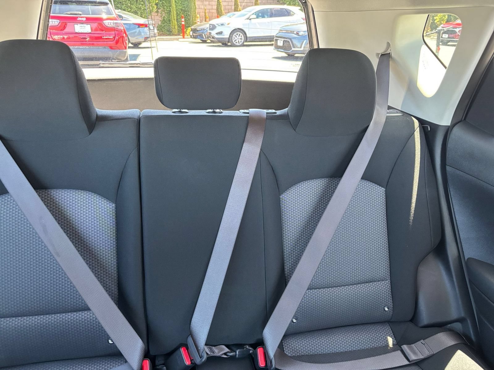 Used 2025 Kia Soul LX w/ LX Technology Package FWD image 35