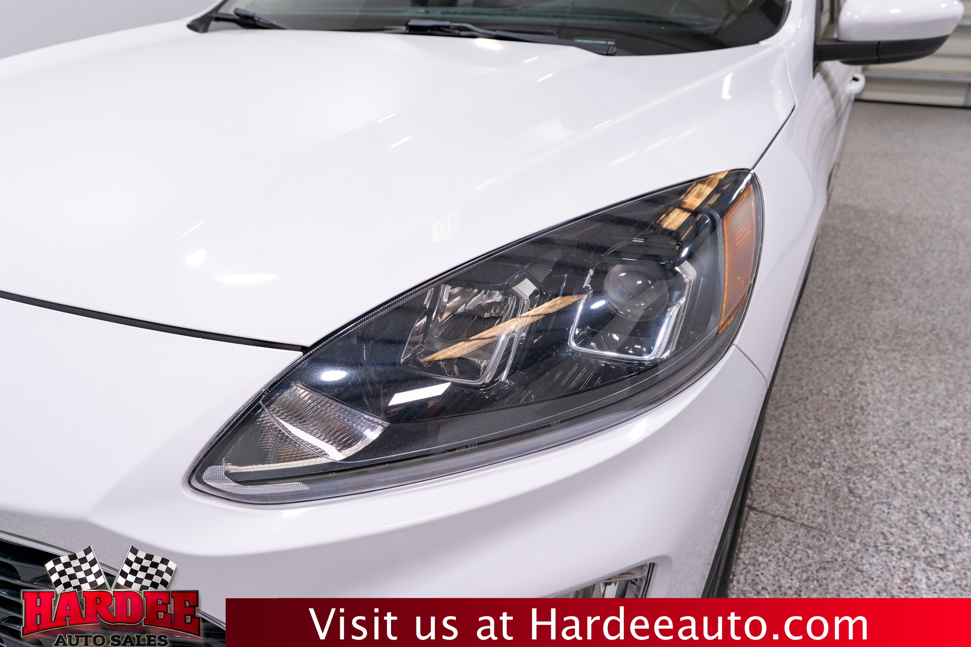 Used 2020 Ford Escape SEL image 8