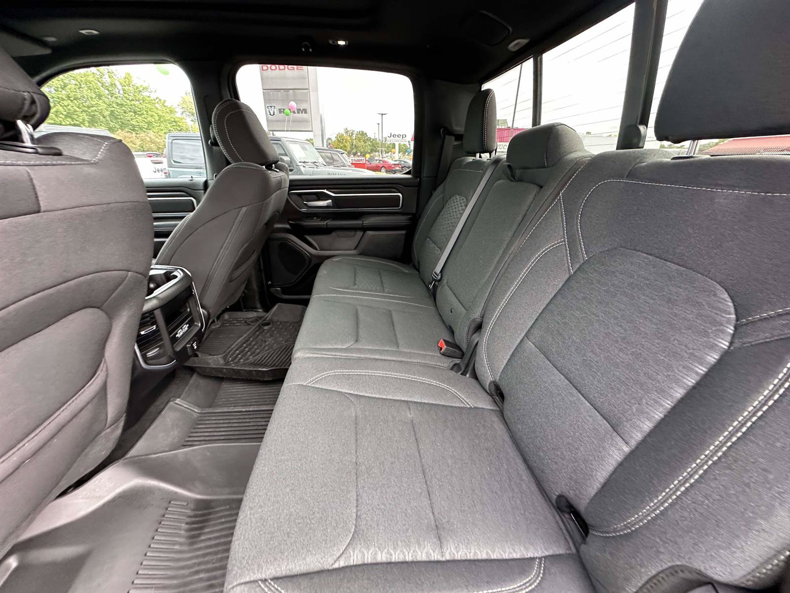 Used 2025 RAM 1500 Big Horn AWD/4WD image 34
