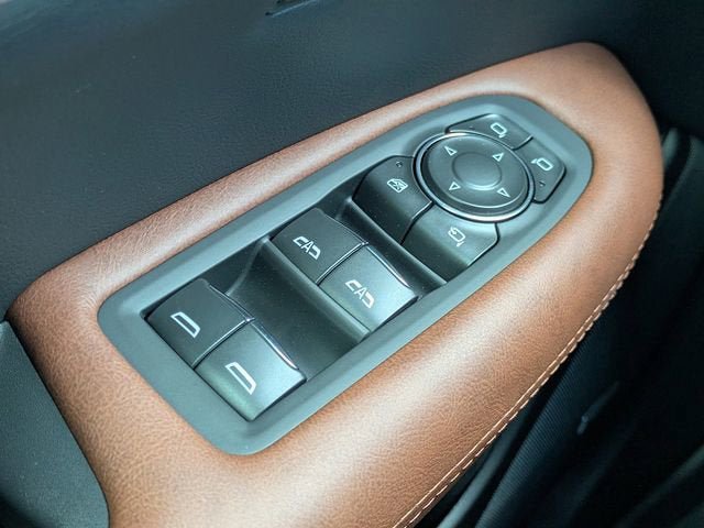 New 2025 Cadillac XT5 Premium Luxury w/ Technology Package FWD image 25