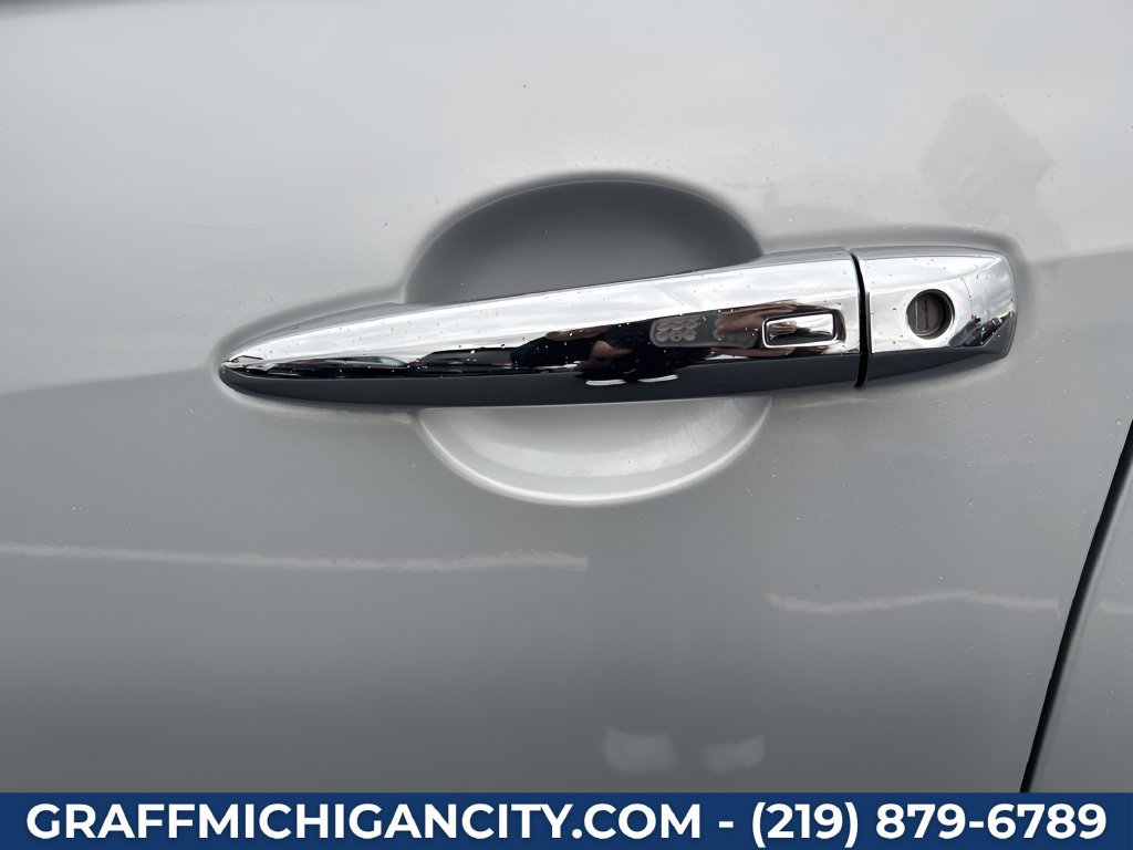 Used 2024 Nissan Altima 2.5 SV FWD image 41