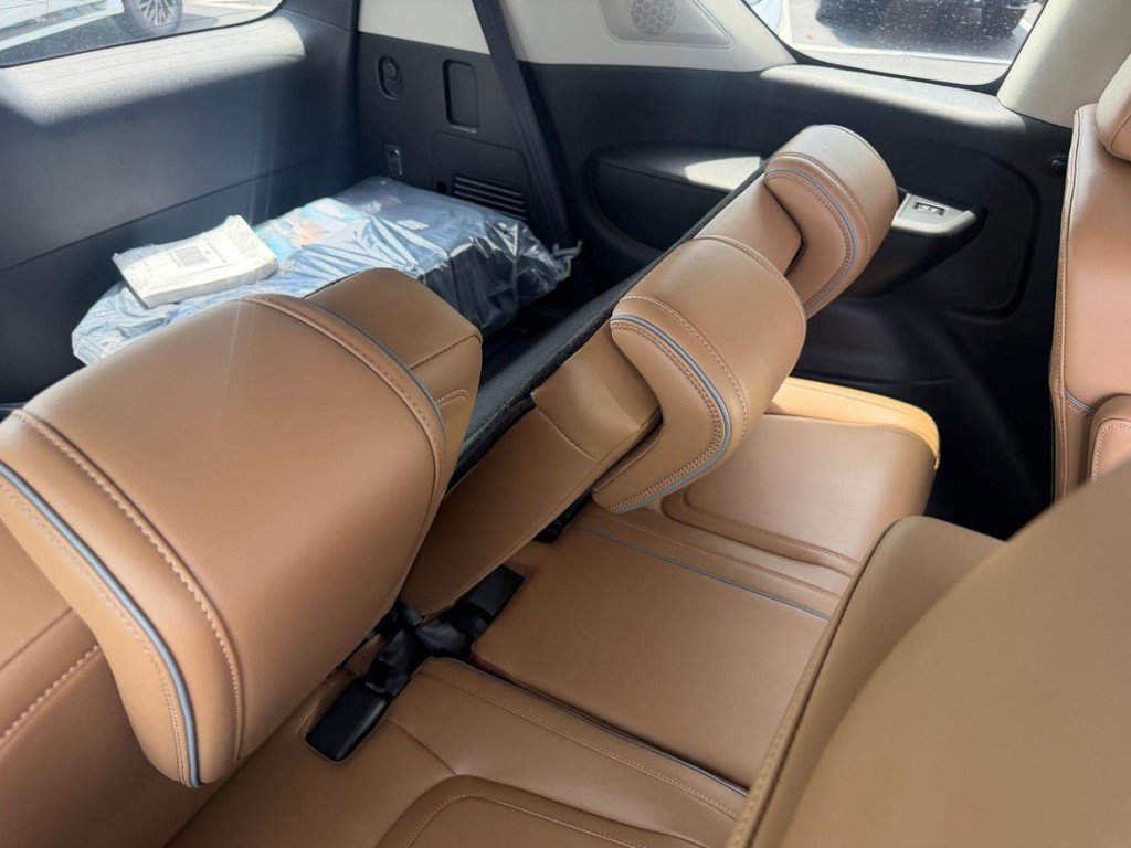 New 2027 INFINITI QX80 Luxe w/ Cargo Package AWD/4WD image 5