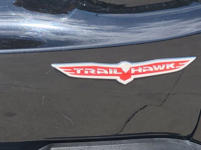 Used 2023 Jeep Renegade Trailhawk AWD/4WD image 11