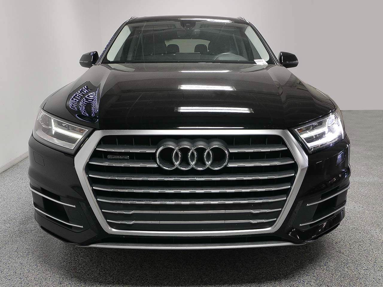 Used 2019 Audi Q7 2.0T Premium w/ Convenience Package AWD/4WD image 2