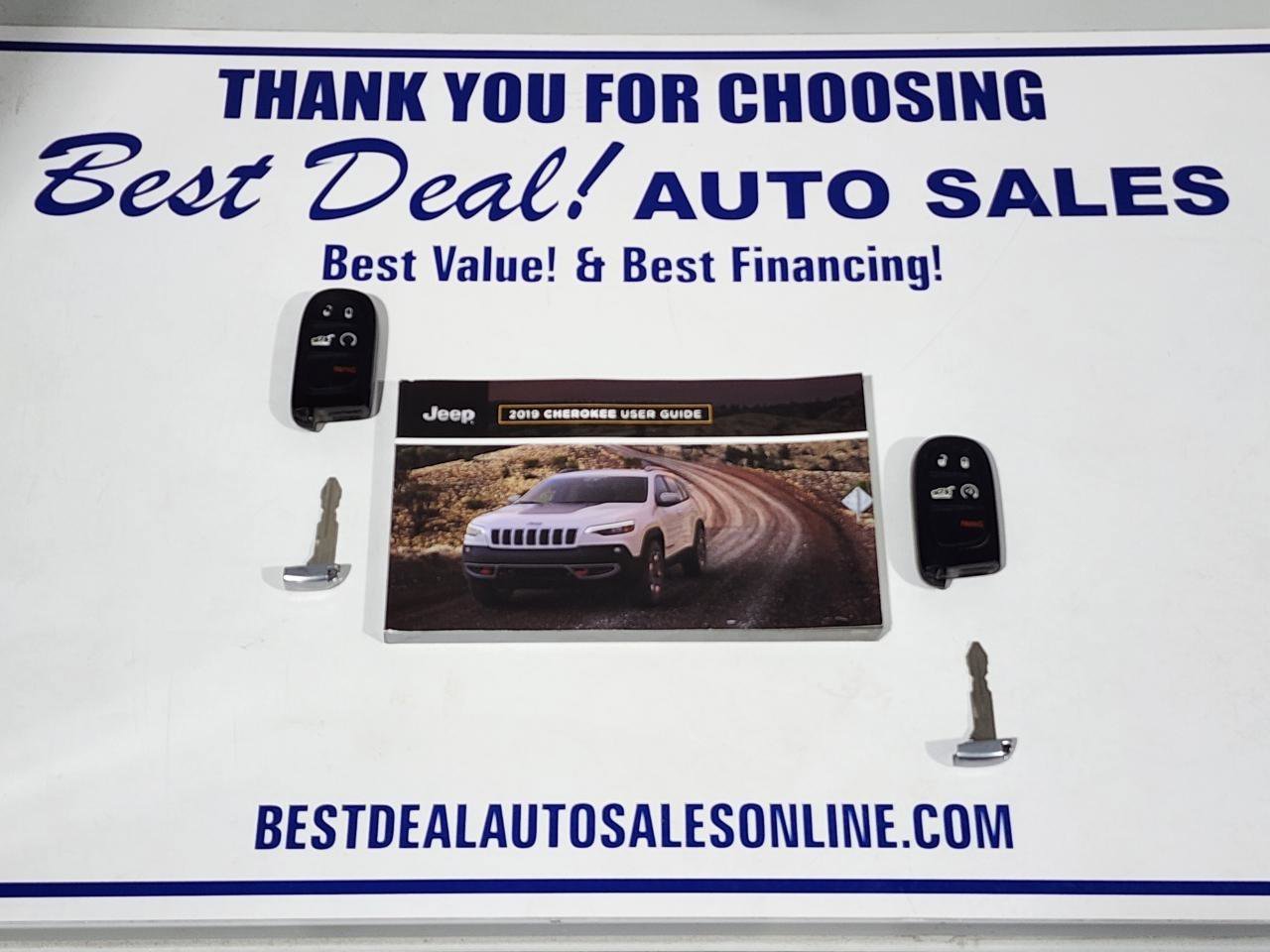 Used 2019 Jeep Cherokee Limited AWD/4WD image 38