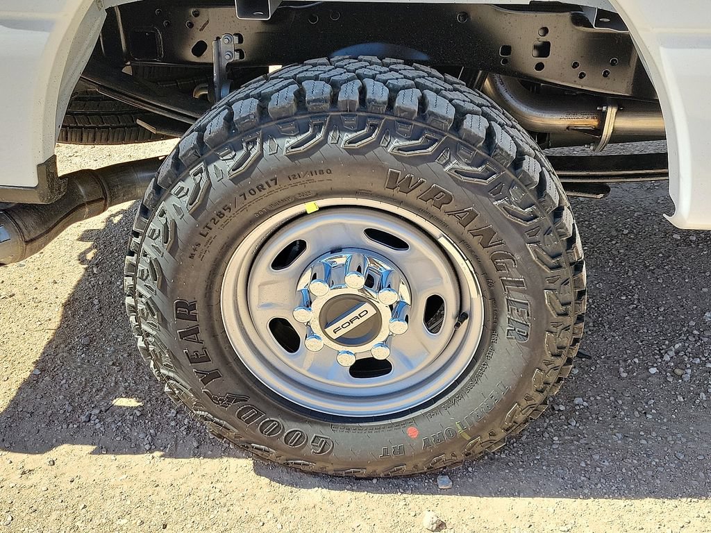 New 2026 Ford F250 XL w/ XL Off-Road Package AWD/4WD image 14