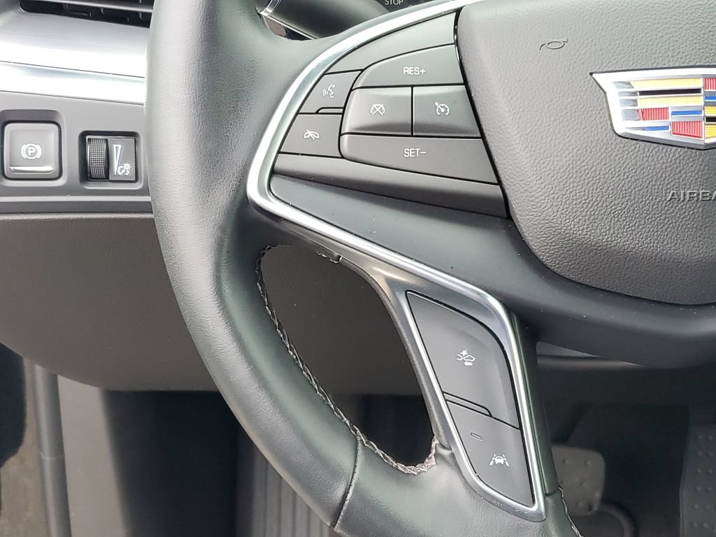 Used 2024 Cadillac XT5 Luxury AWD/4WD image 11